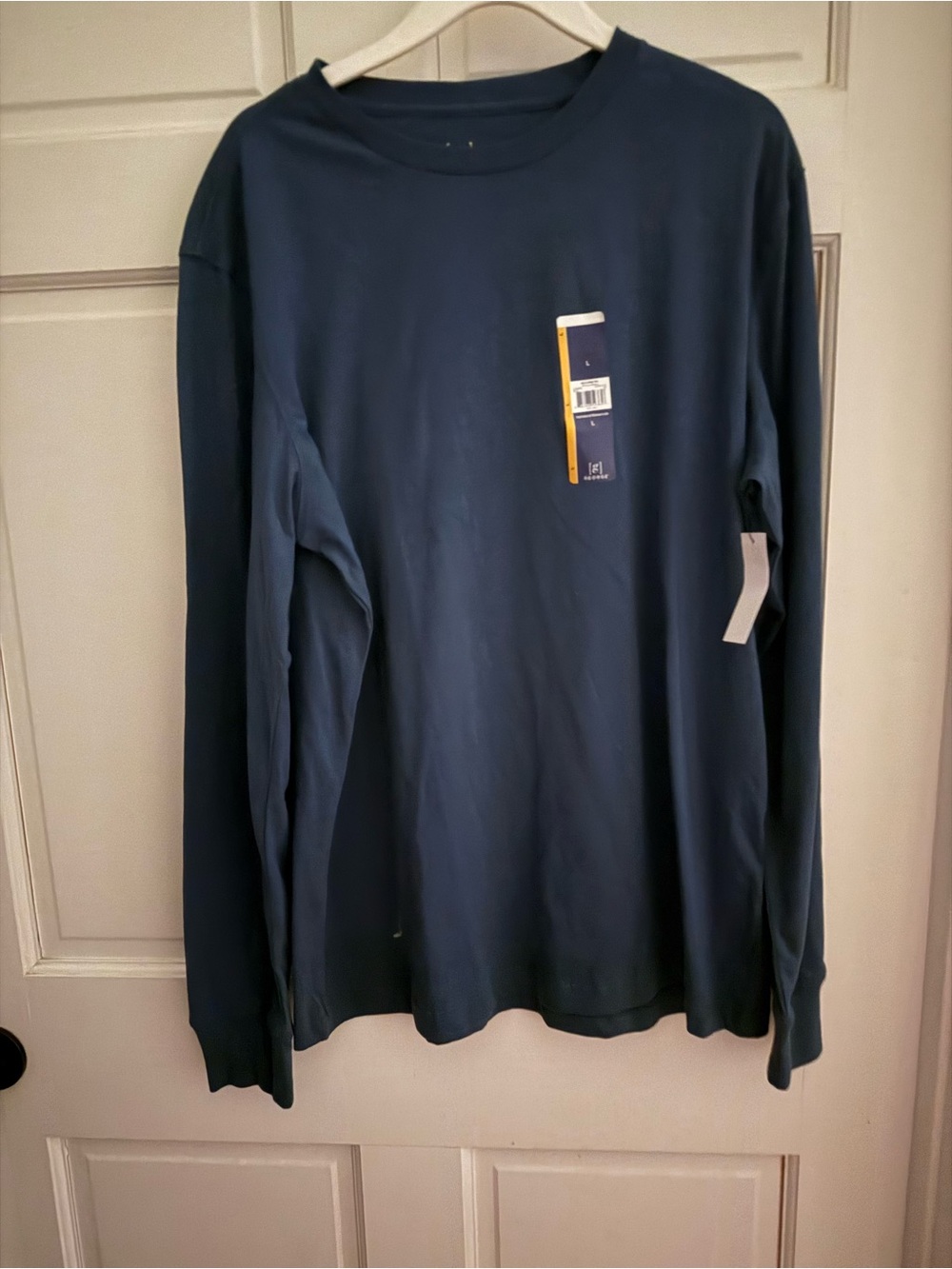 George Long Sleeve Tee in Navy Blue